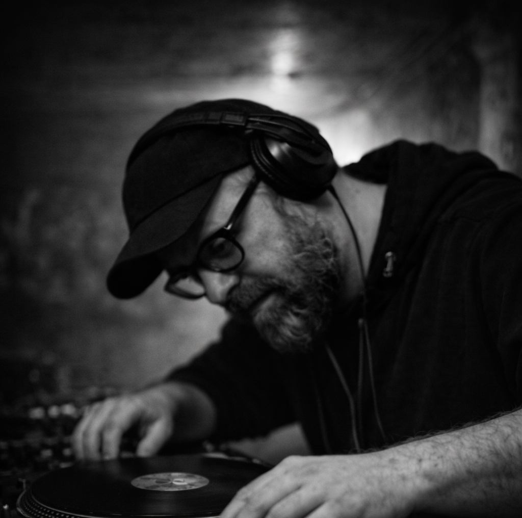Bas Baronen ArnBeater DJ set